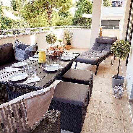 Newhome Nicole Premantura Extérieur photo