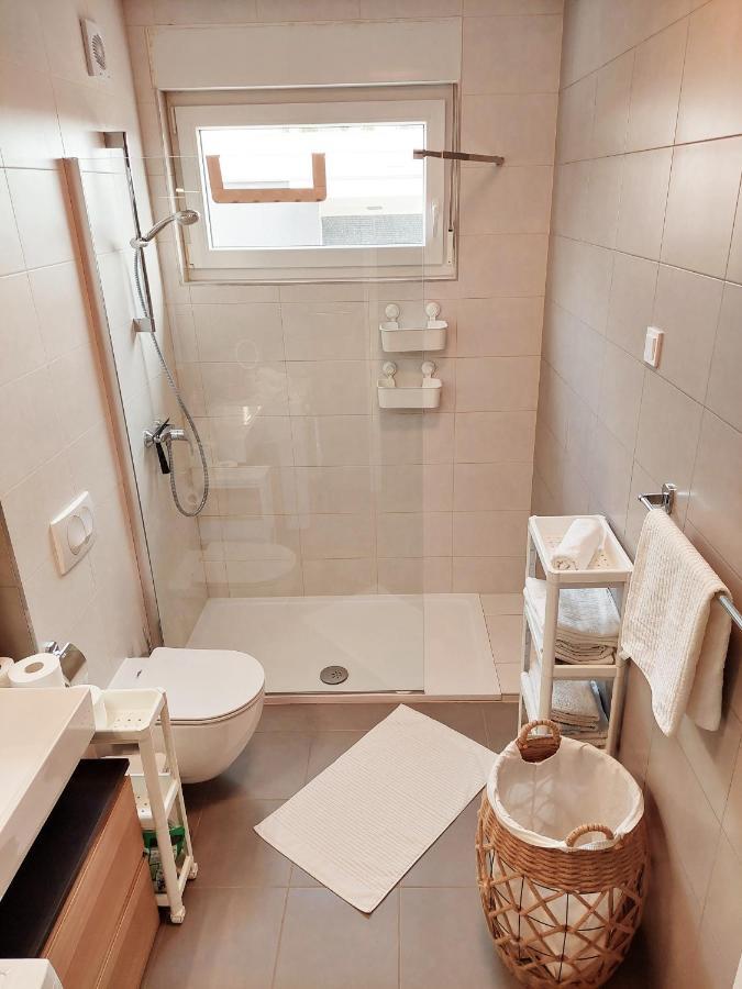 Newhome Nicole Premantura Extérieur photo